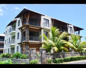 West Terraces Residence No 5 with Seafront Beachfront License No 13516