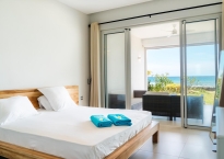 New luxury beachfront apartment in Tamarin